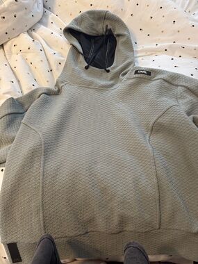 UNRL Women's sage green Textured Pullover Hoodie